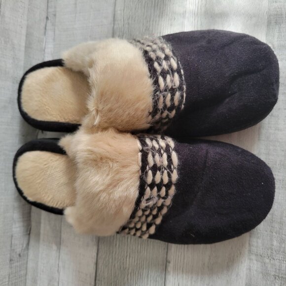 Cozy Isotoner Womens Faux Fur Lined Slippers Size 7.5-8 Slip-On Memory Foam Mule - Picture 2 of 6